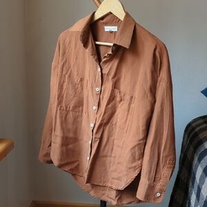 Tradlands button down shirt
